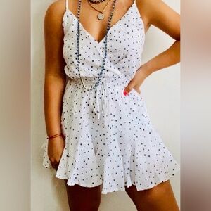 Storia White‎ Star Print Mini Dress V-Neck Ruffle Hem Elastic Waist Small